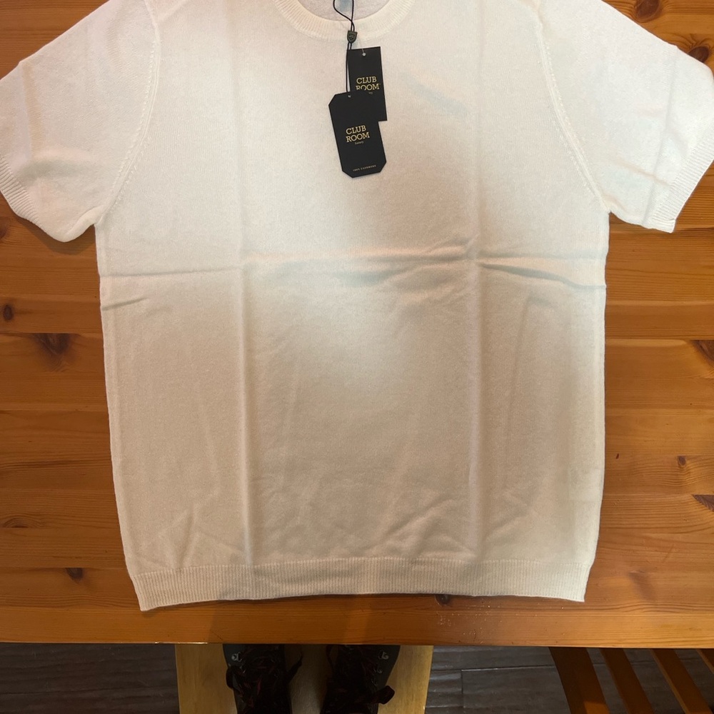NWT Club Room 100% Cashmere off white sweater T-shirt. $179